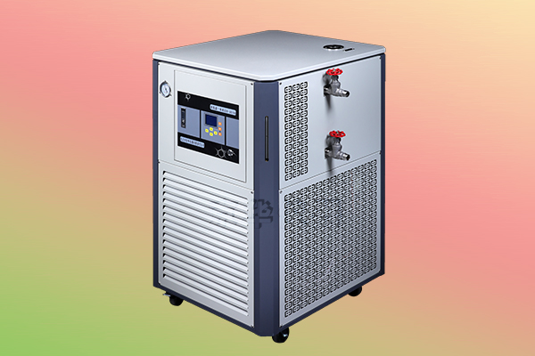 制冷加熱一體機制冷系統(tǒng)出現(xiàn)堵塞現(xiàn)象的原因分析 制冷加熱一體機制冷系統(tǒng)出現(xiàn)堵塞現(xiàn)象的原因分析